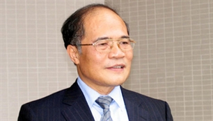 Chủ tịch Quốc hội lên đường thăm hữu nghị chính thức CHDCND Lào